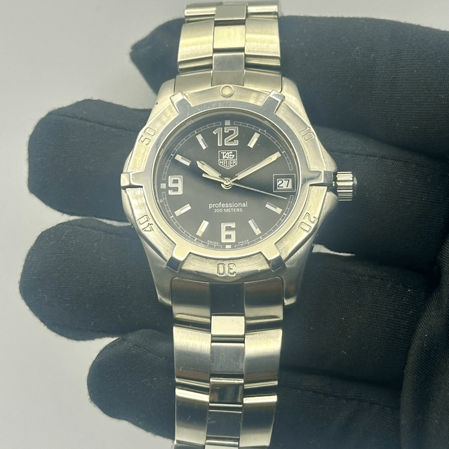 Tag Heuer Professional 200m Quartz