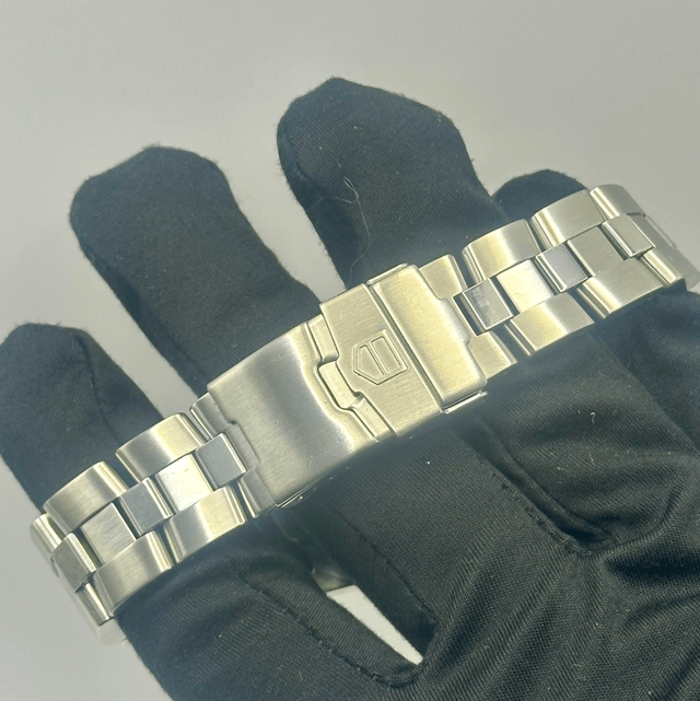 Tag Heuer Professional 200m Quartz